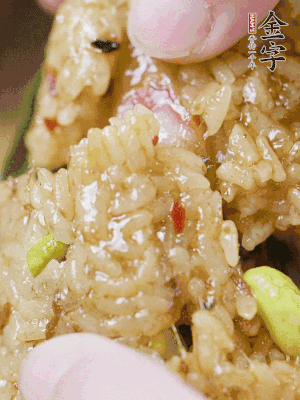 冷水下鍋煮3-4小時(shí)。